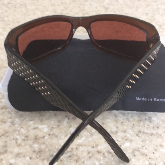 Chanel Sunglasses - Picture 7 of 8